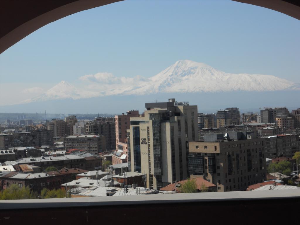 Nice House In The Heart Of The City Yerevan Exterior foto